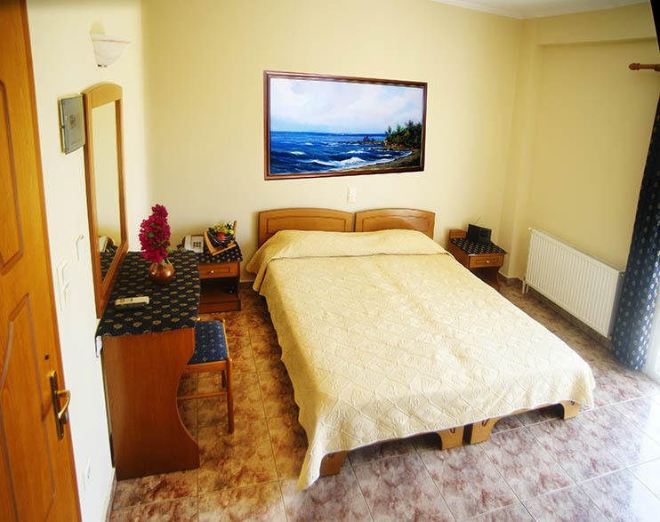 Possidona Beach Hotel Gerakini Habitación foto